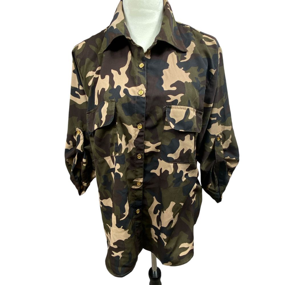 Women's 3X Mileage Oversized Camo Print‎ Button Down Shirt Military Style Blouse